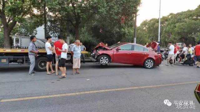 苏宁物流小哥跳河砸窗勇救落水者